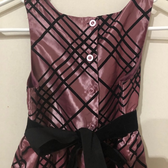 Girls dress - Picture 7 of 10